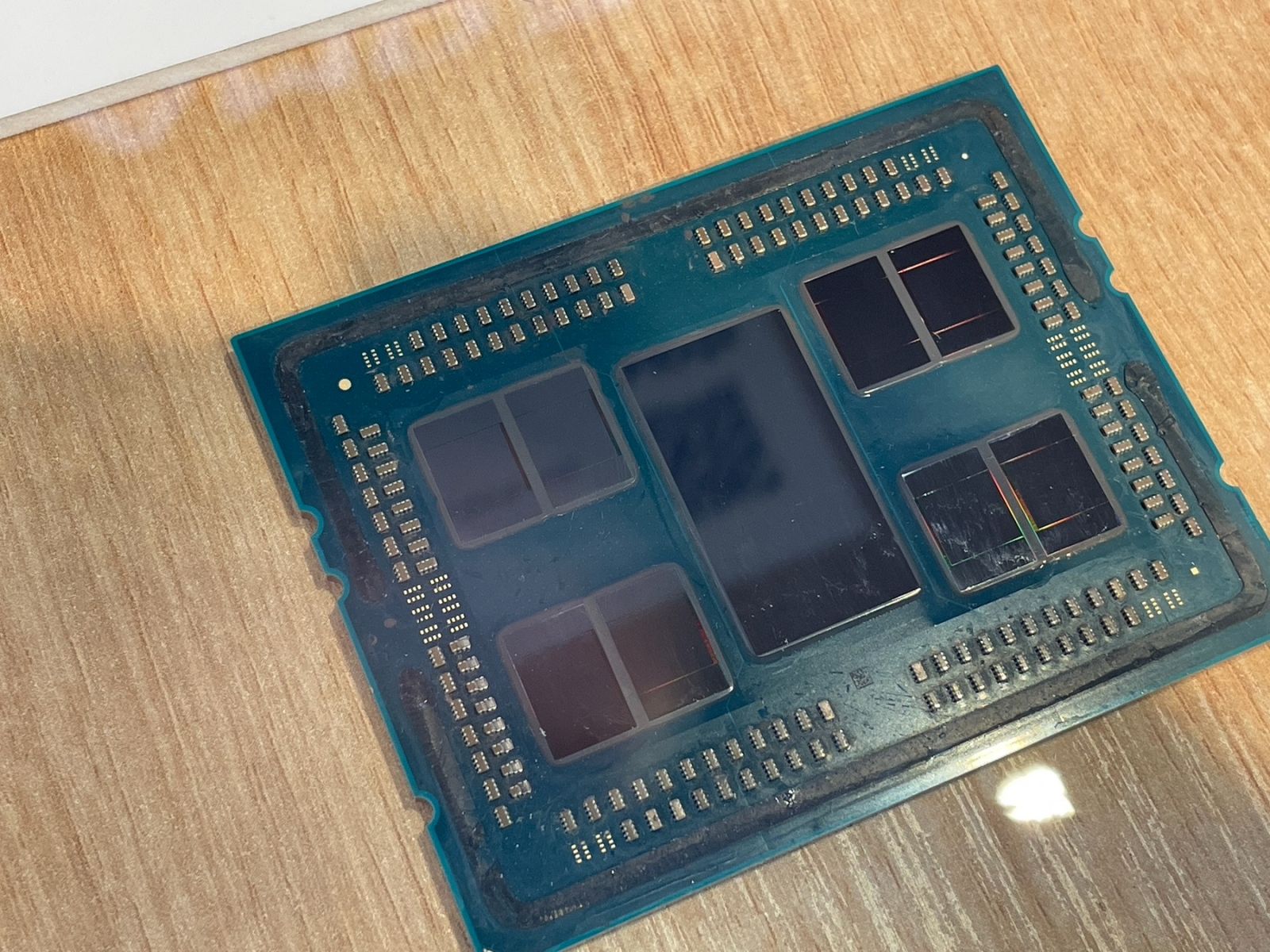 AMD EPYC Millan-X CPU 03.jpg