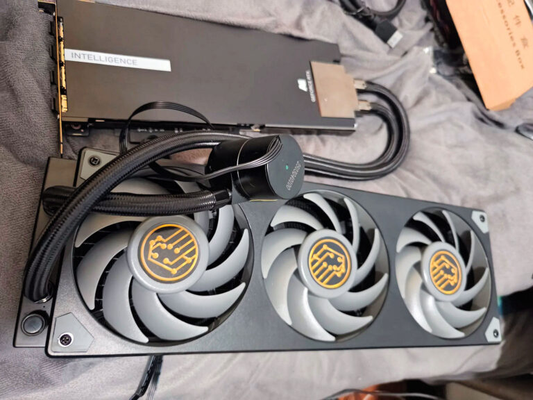 china-modified-4090s-with-48gb-sold-cheaper-than-rtx-5090-v0-18ylgt0rg3qe1-768x576.jpg