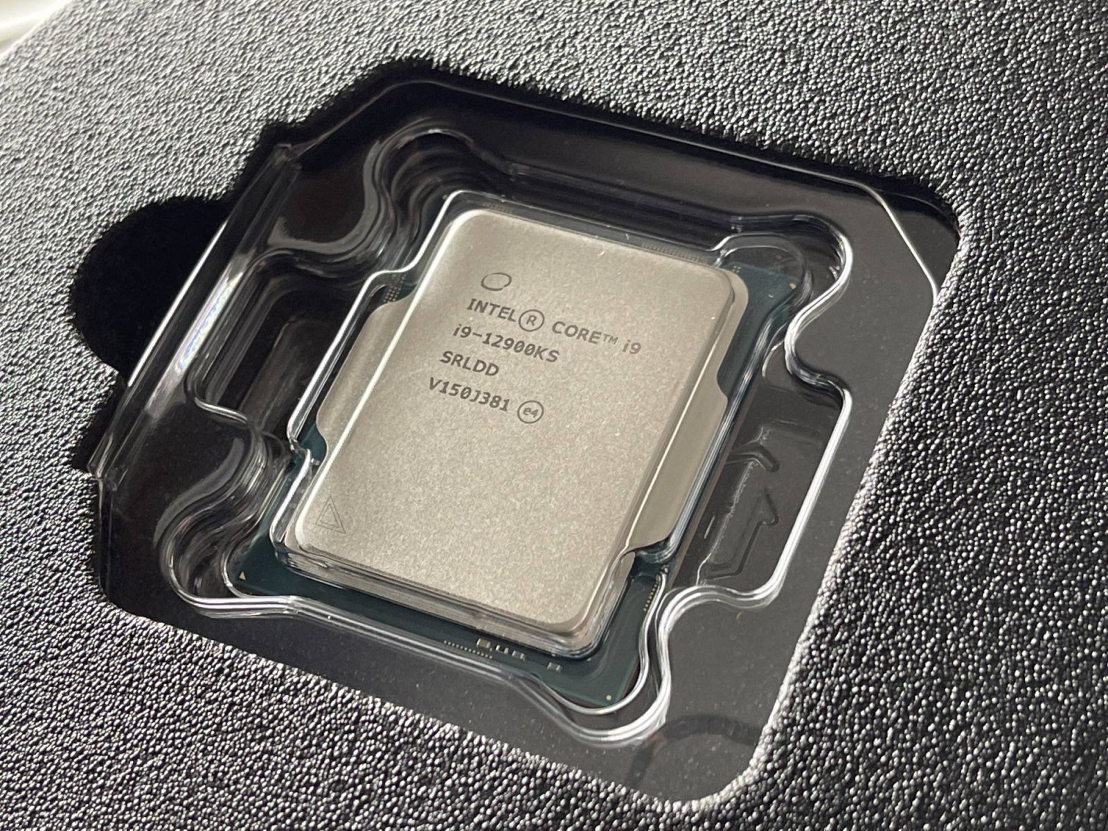 Intel-Core-i9-12900KS-Seby-3.jpg