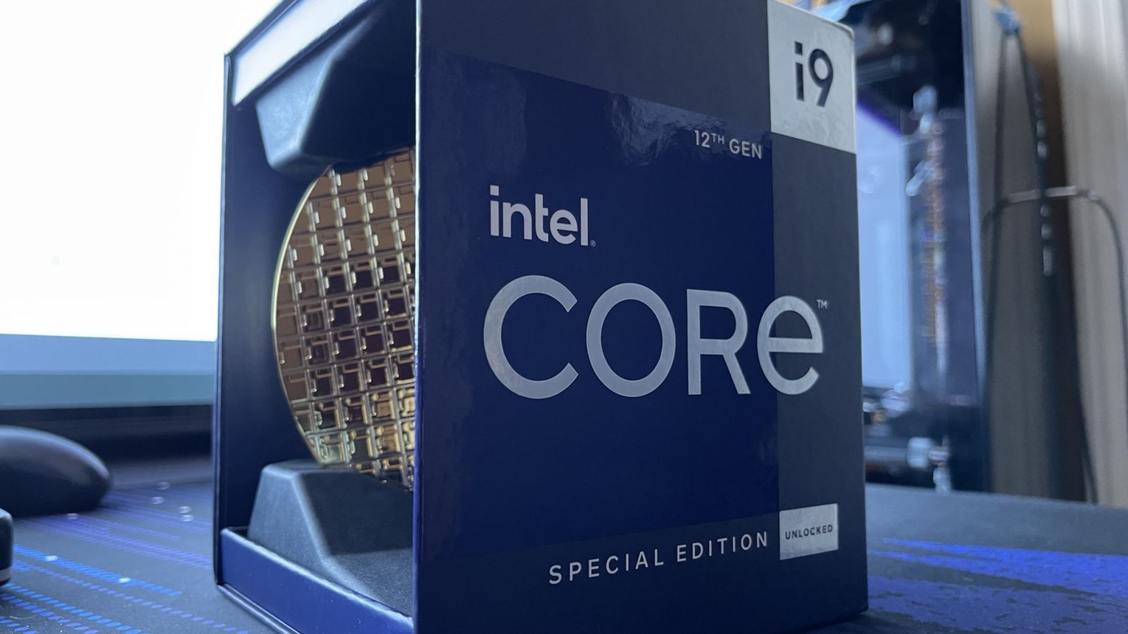 Intel-Core-i9-12900KS-Seby-2.jpg