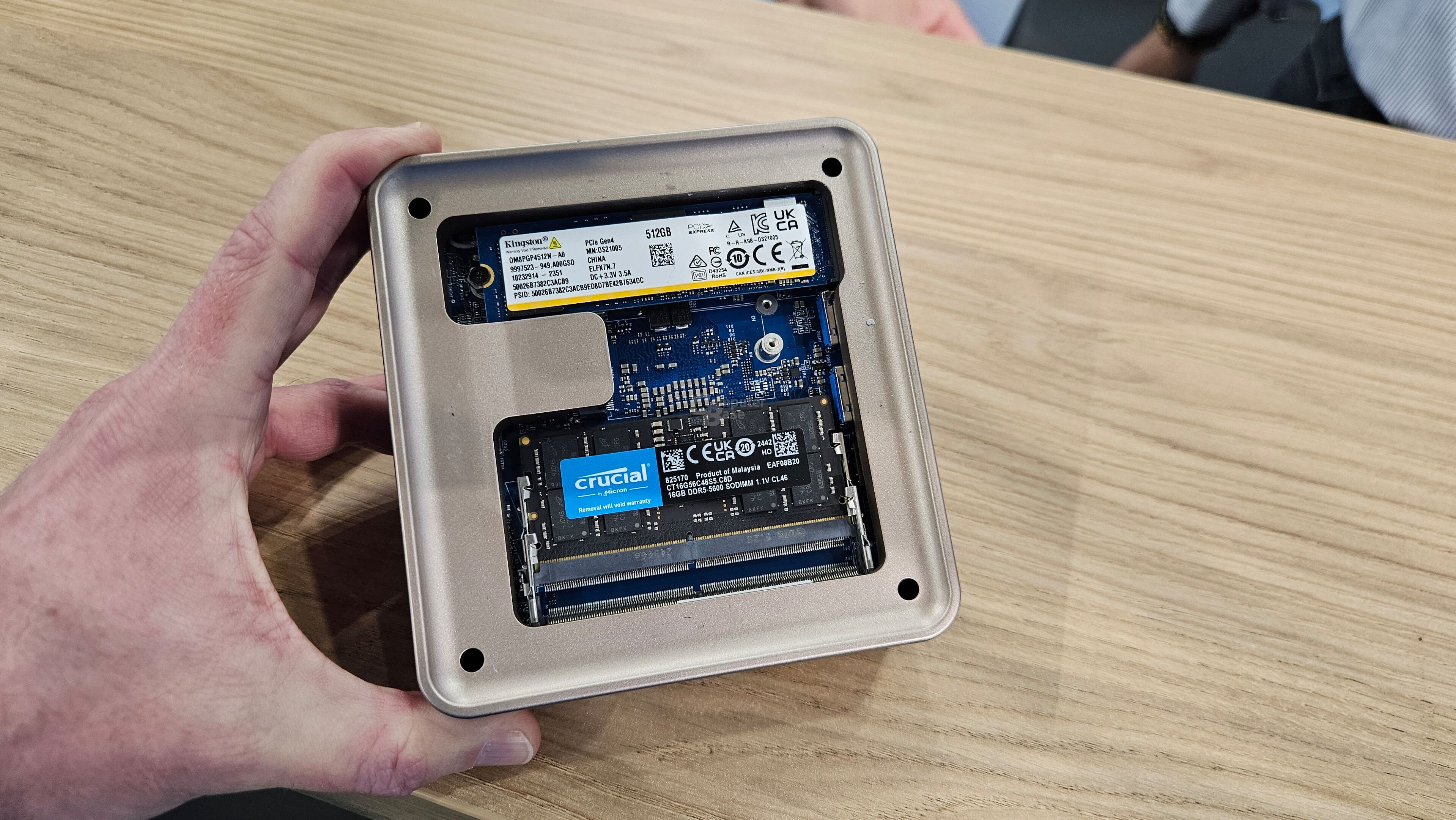 SAPPHIRE-MINIPC-3.jpg