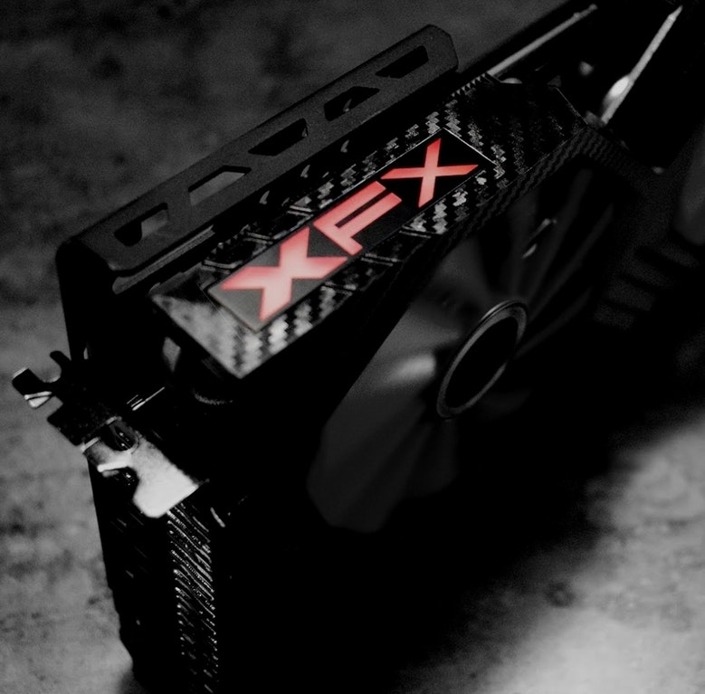 XFX-custom-Radeon-RX-Vega-1.jpg