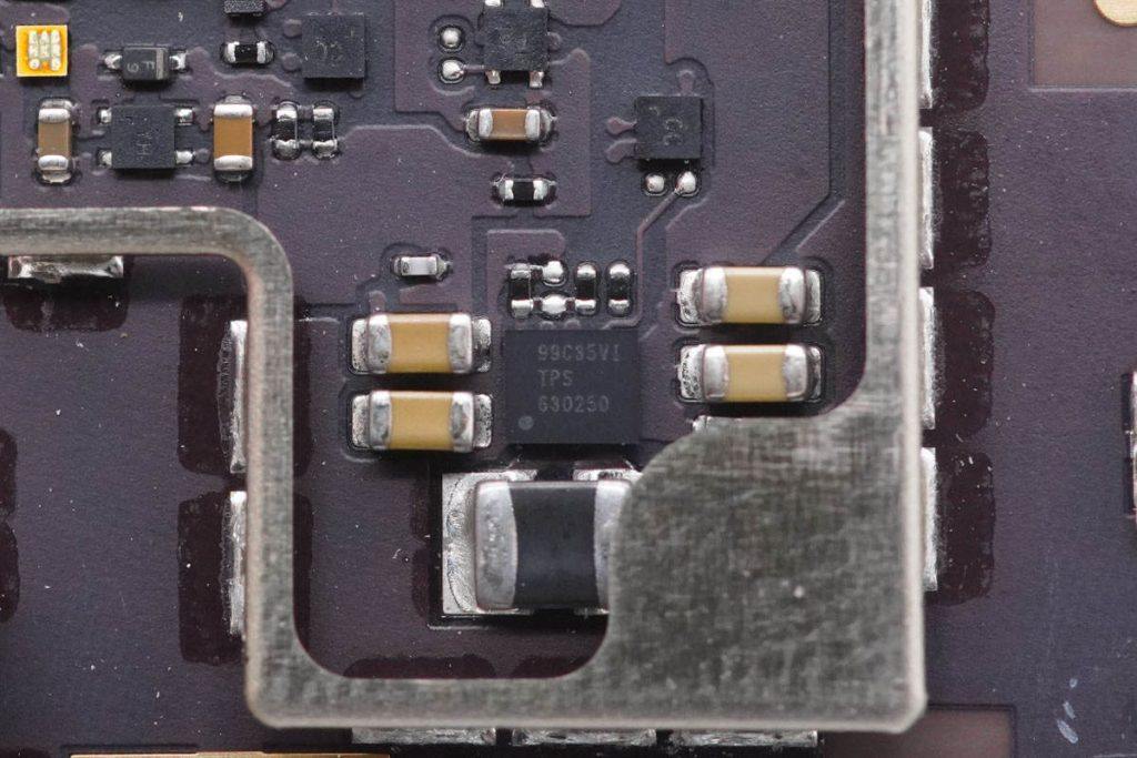 拆解报告：Apple苹果iPhone闪电基座A1717-充电头网 (43).jpg