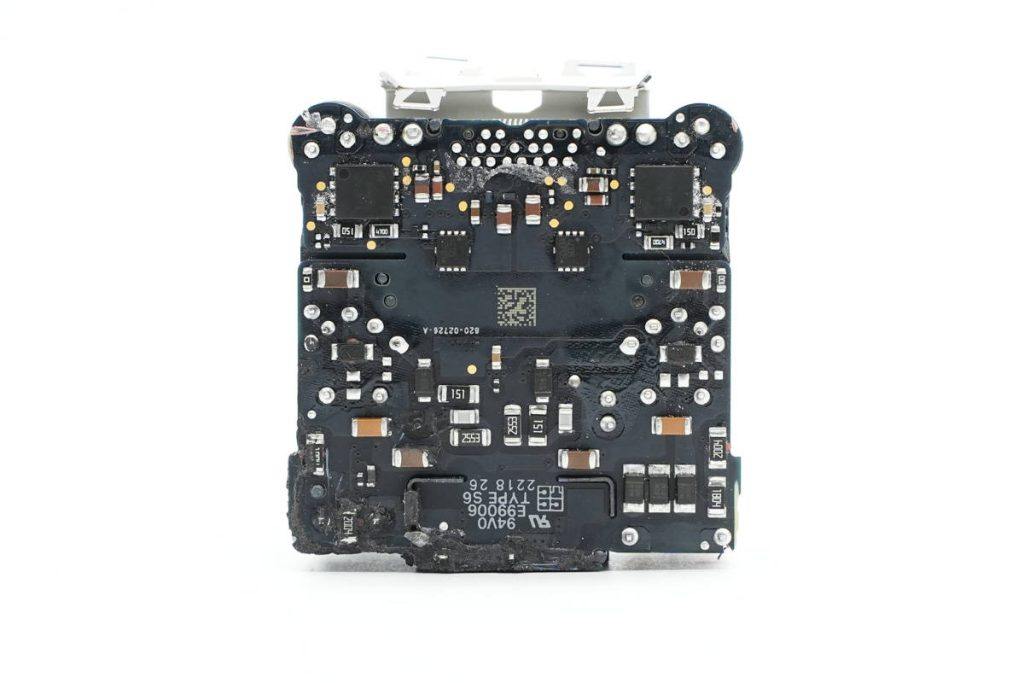 拆解报告：Apple苹果原装35W双C口快充充电器A2579-充电头网 (30).jpg