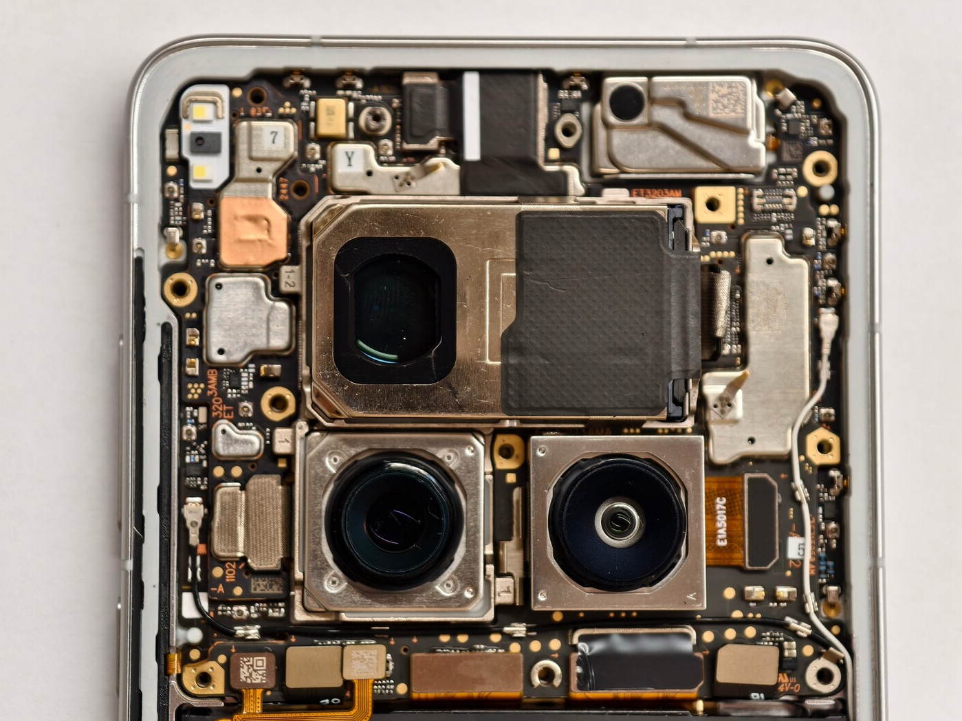 vivo-x200-ultra-camera-specs-confirmed-header.jpg