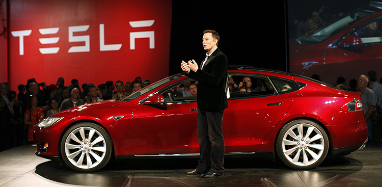 Tesla-Model-S-Elon-Musk-2011.jpg