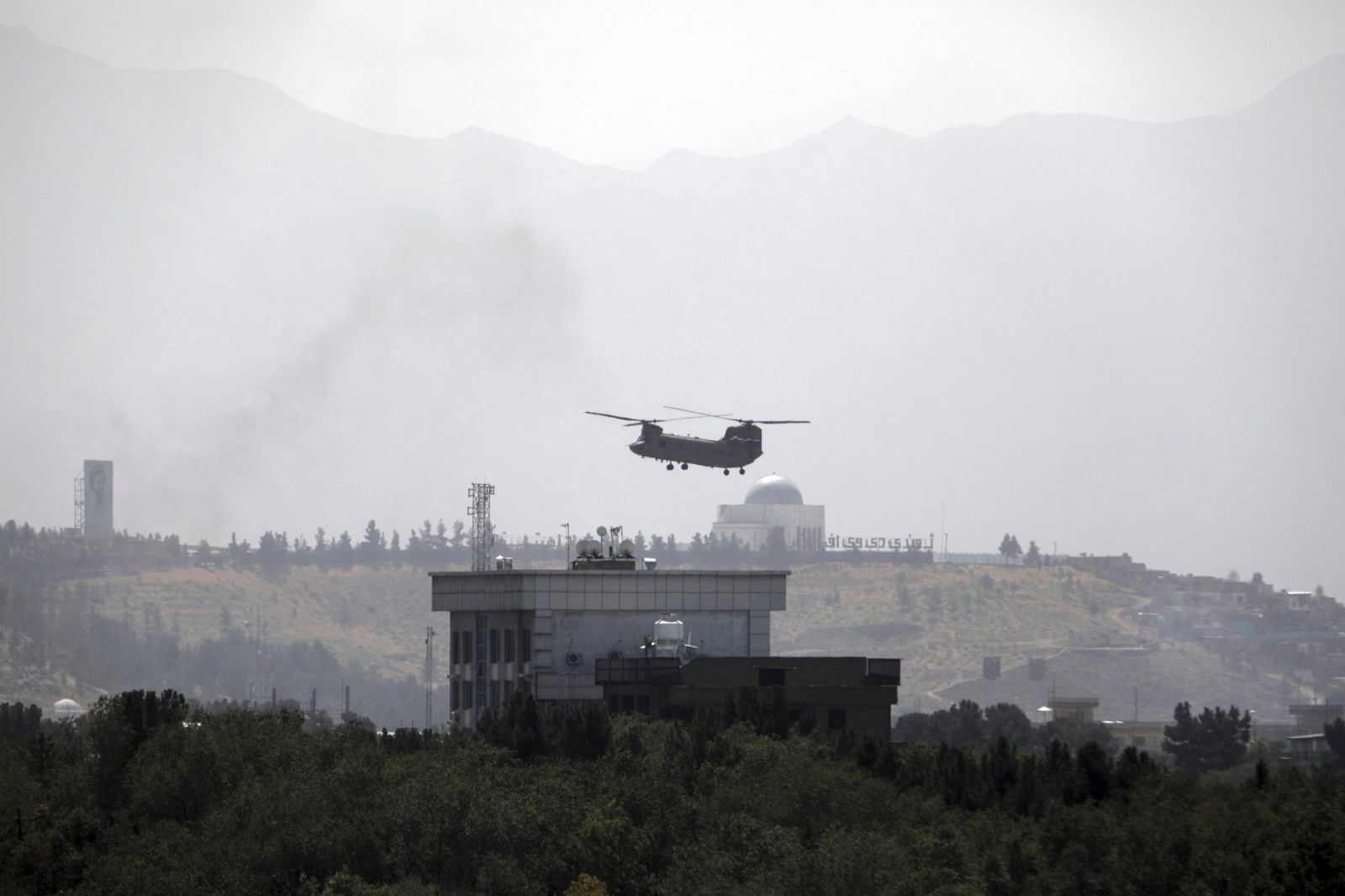 The-helicopter-landed-at-the-US-embassy-in-Kabul-during-scaled.jpeg.jpg