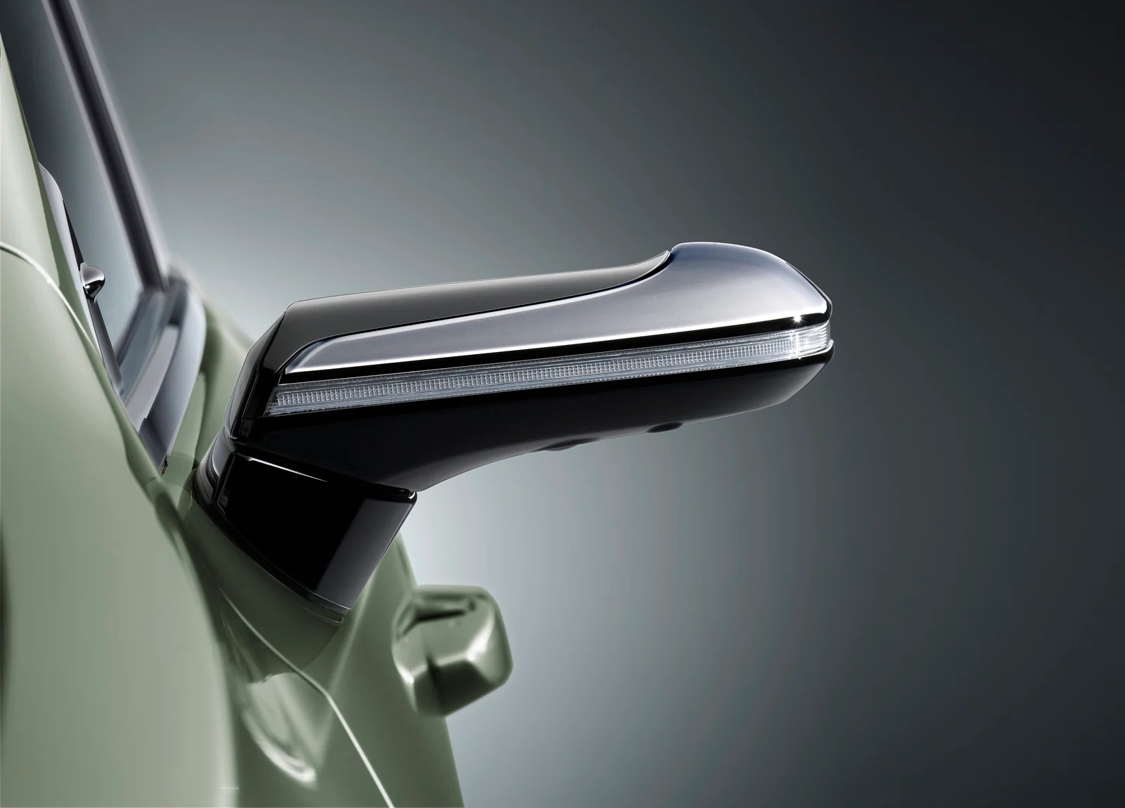 2019-Lexus-ES-Digital-Side-Mirror-2.jpg