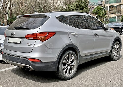 0_Hyundai_Santa_Fe_(DM)_2.jpg