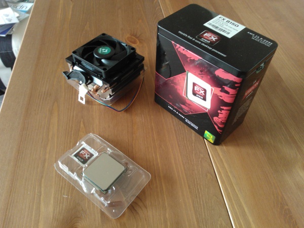 amd-bulldozer-fx-8-eight-core-8150-black-edition-3-60ghz-processor-with-included-stock-cooler-and-box.jpg