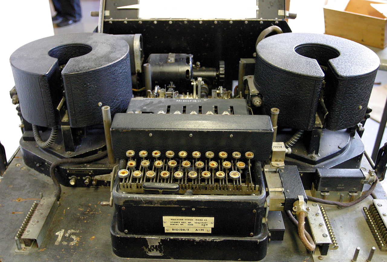 1280px-Typex_nocase.jpg