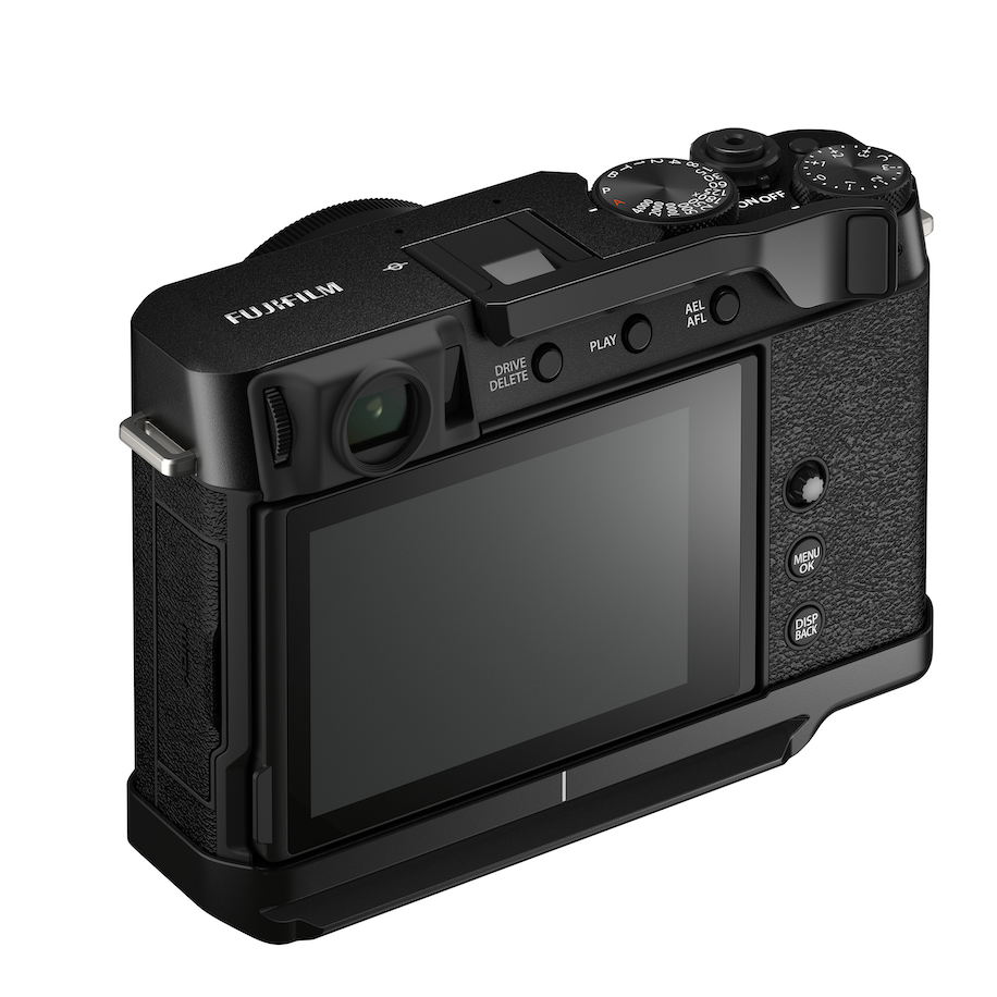 Fujifilm-X-E4-camera-6.jpg