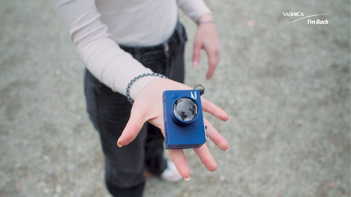 Yashica-Im-Back-smallest-micro-mirrorless-camera-5.jpg